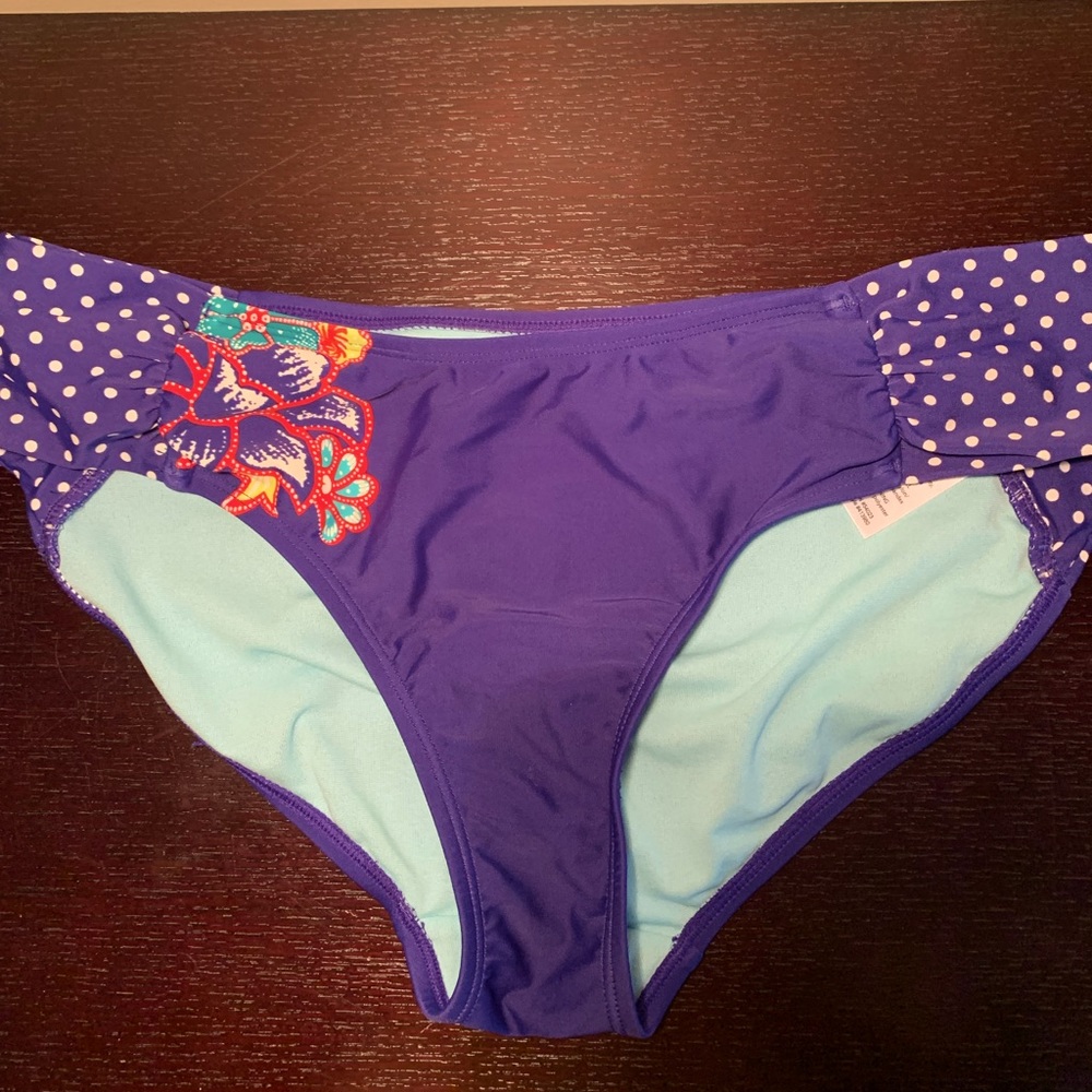 Navy Athleta bikini bottoms, size large.